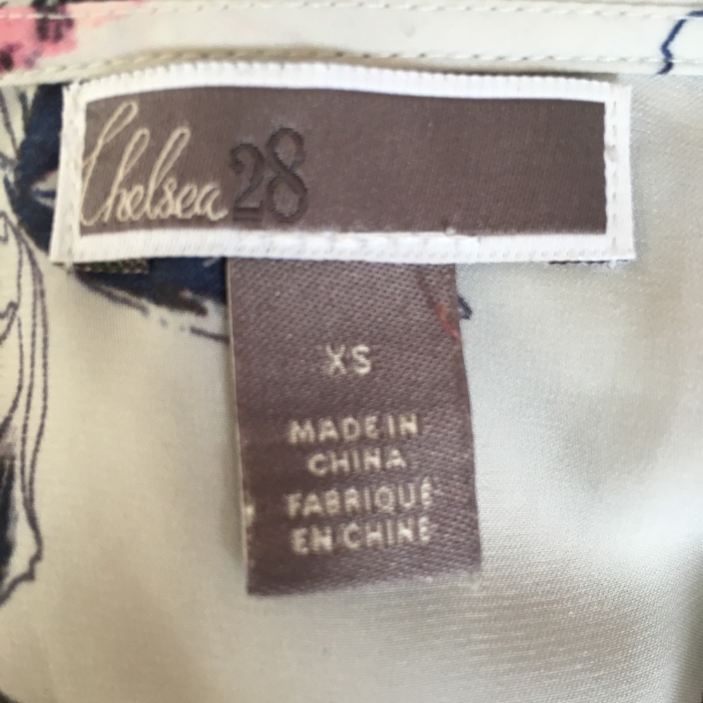 Chelsea28 Gorgeous Cream/Mauve Orchid Print Blouse - Picture 3 of 6